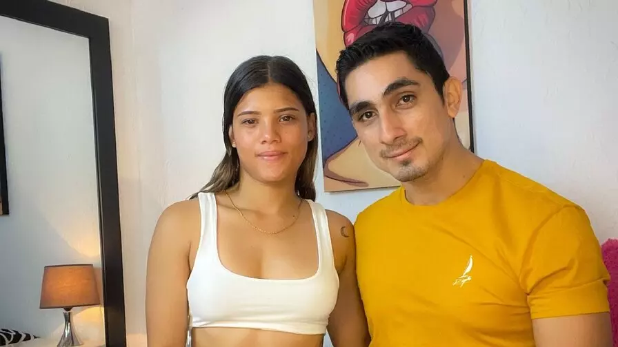Live Sex Chat with KarolineAndLuis