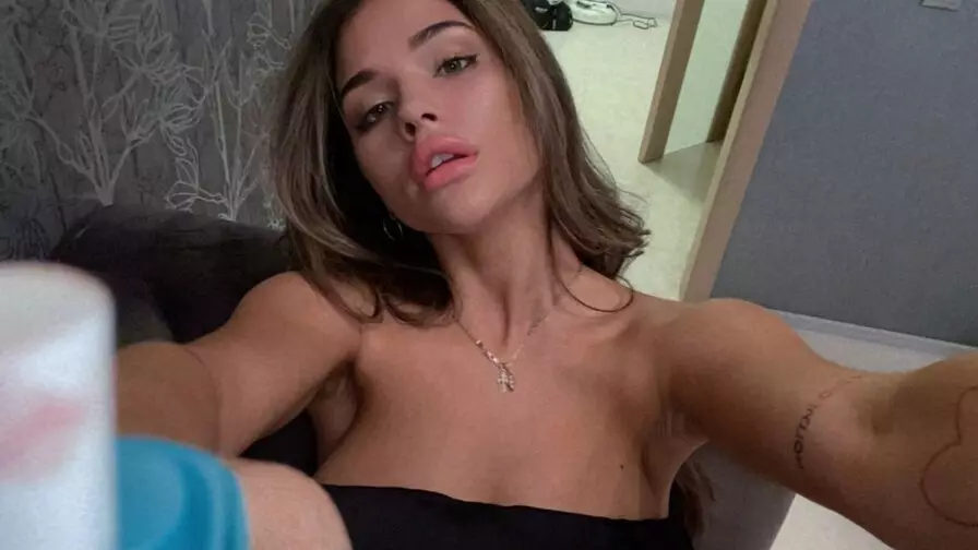 Live Sex Chat with AdrianaSwat