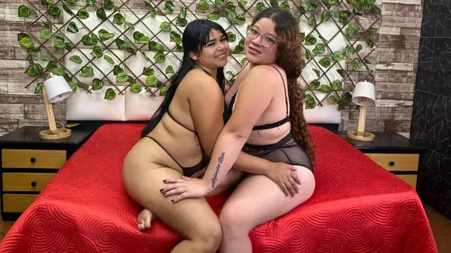 Live Sex Chat with AmandaandEmilly