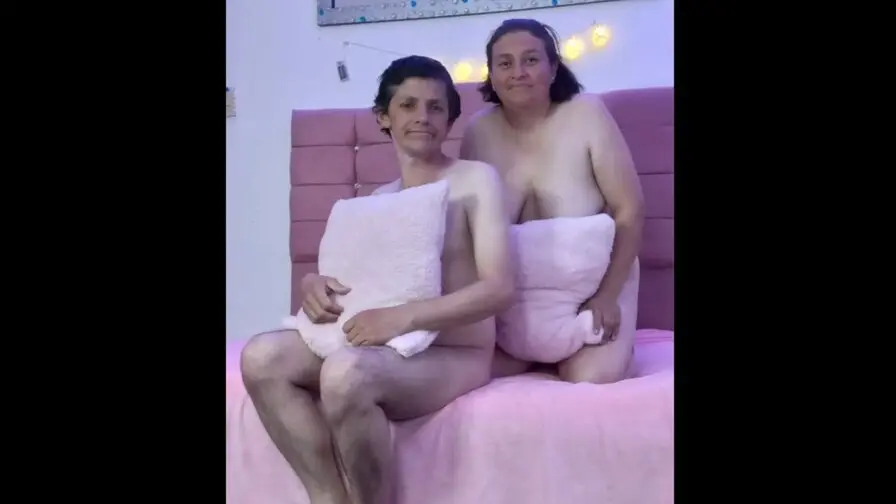 Live Sex Chat with AndyandJoshot