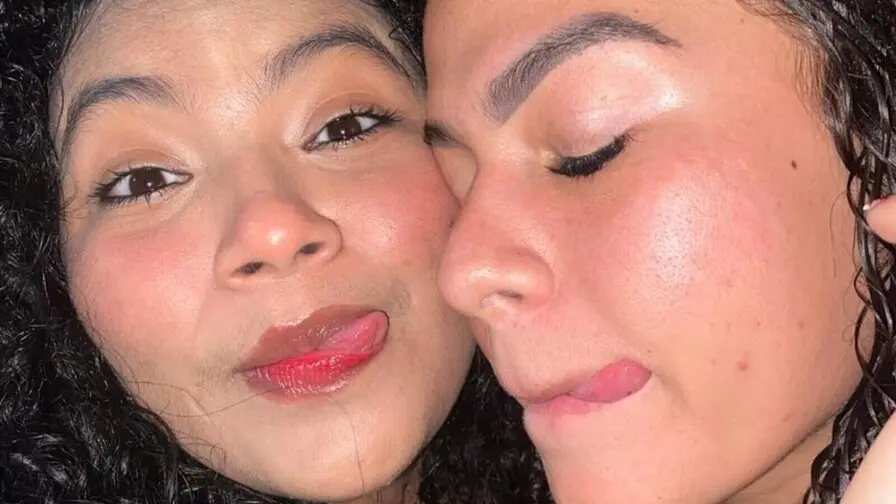 Live Sex Chat with AngelaandAstrixt