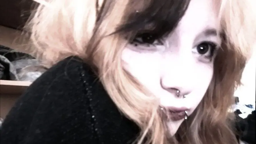 Live Sex Chat with AshleyBiers