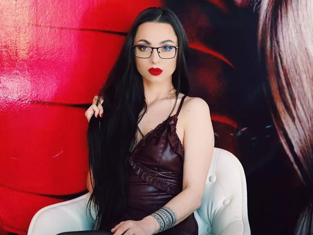 Live Sex Chat with AvahSilver