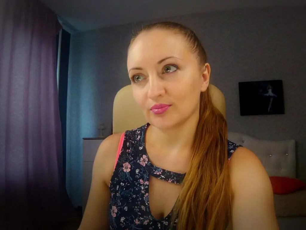 Live Sex Chat with BettyKlum