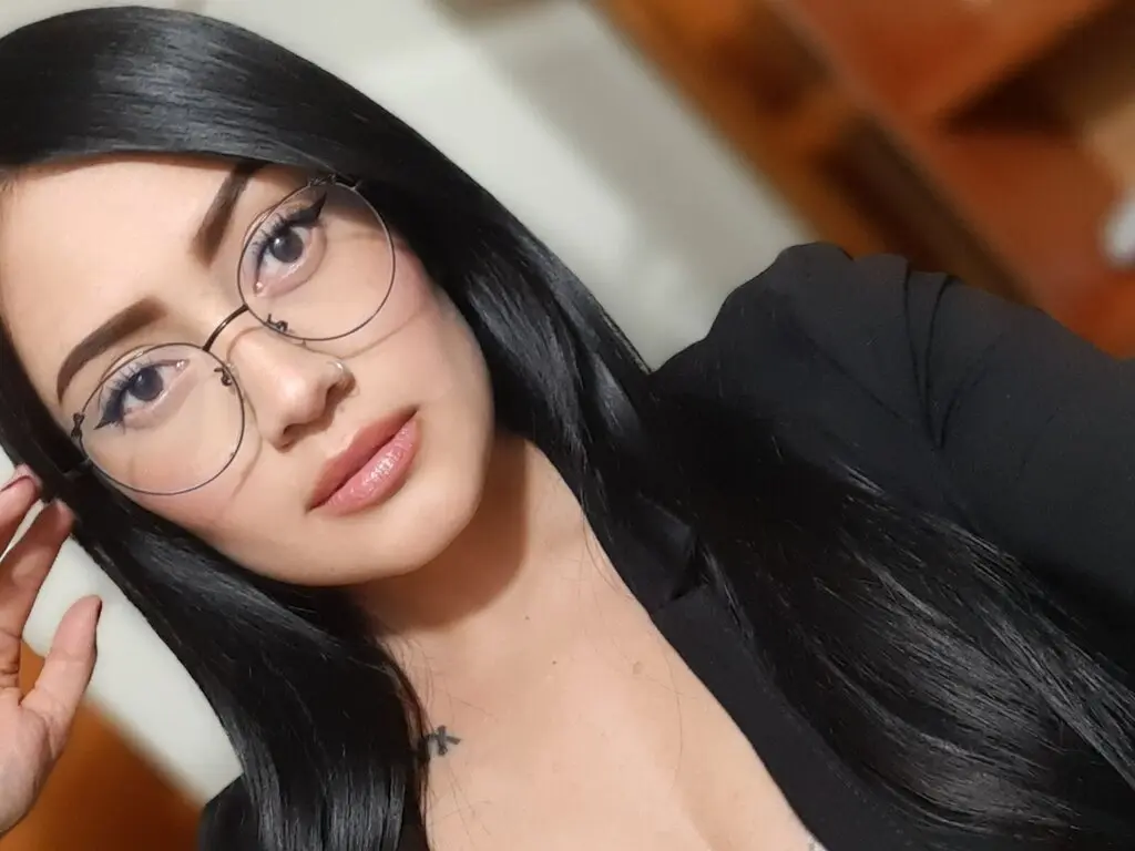 Live Sex Chat with CamillaOsori