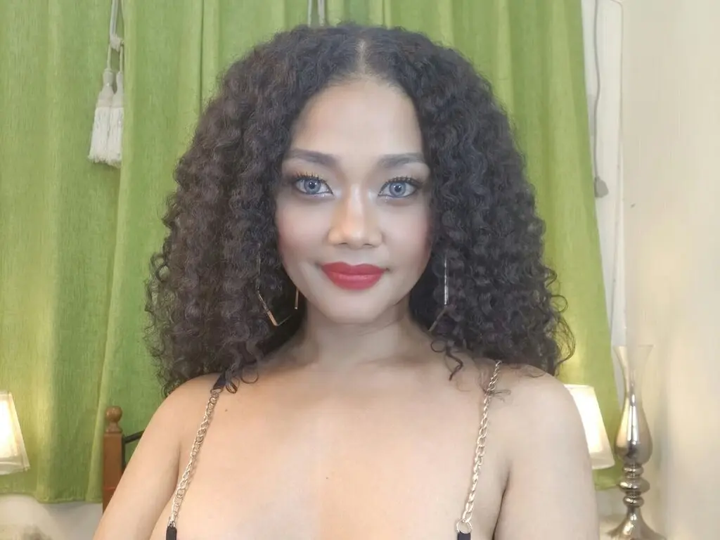 Live Sex Chat with ChelseaManalo