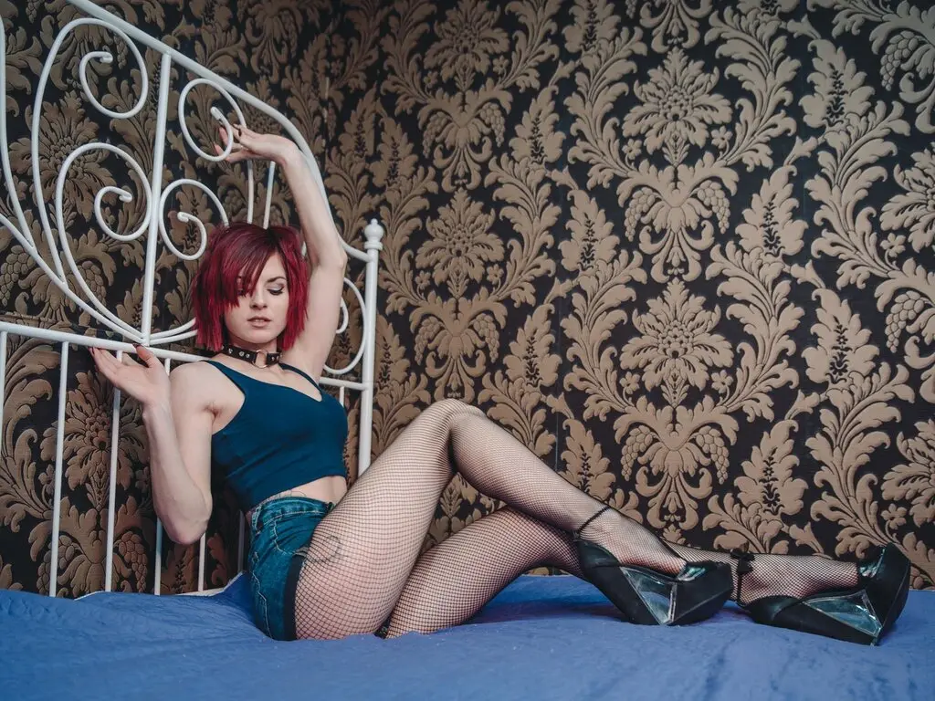 Live Sex Chat with ChloeSequin