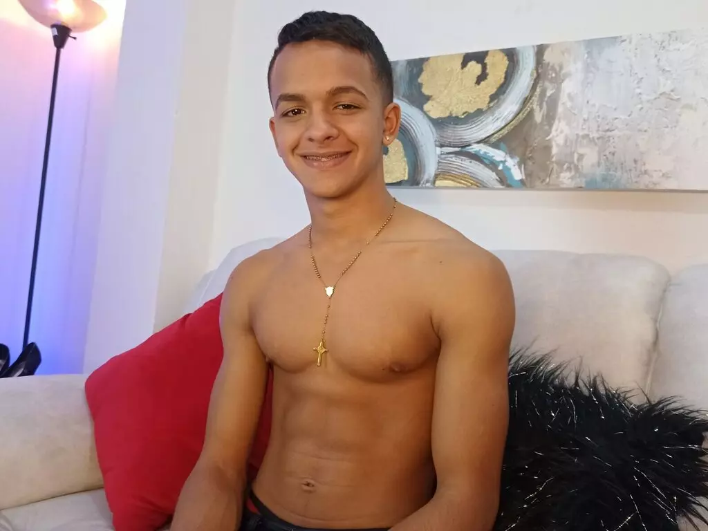 Live Sex Chat with DanielRestrepo