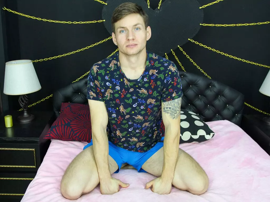 Live Sex Chat with DillonJohnson