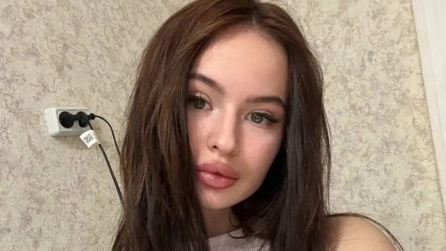 Live Sex Chat with DominoHanney