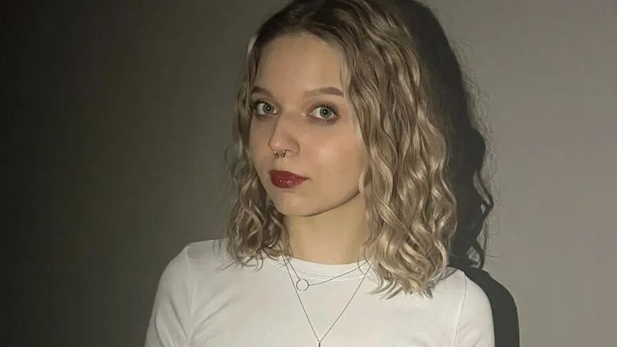 Live Sex Chat with DorettaFountain