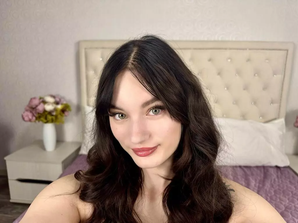 Live Sex Chat with ElleMills