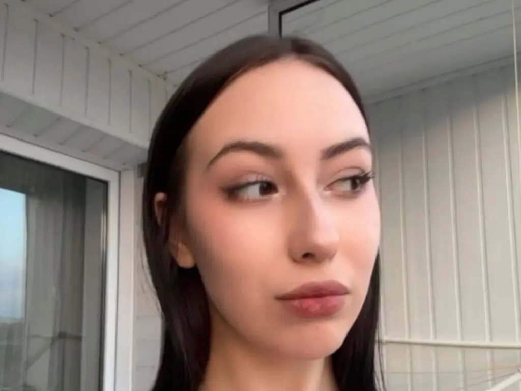 Live Sex Chat with EllyMcdaniel