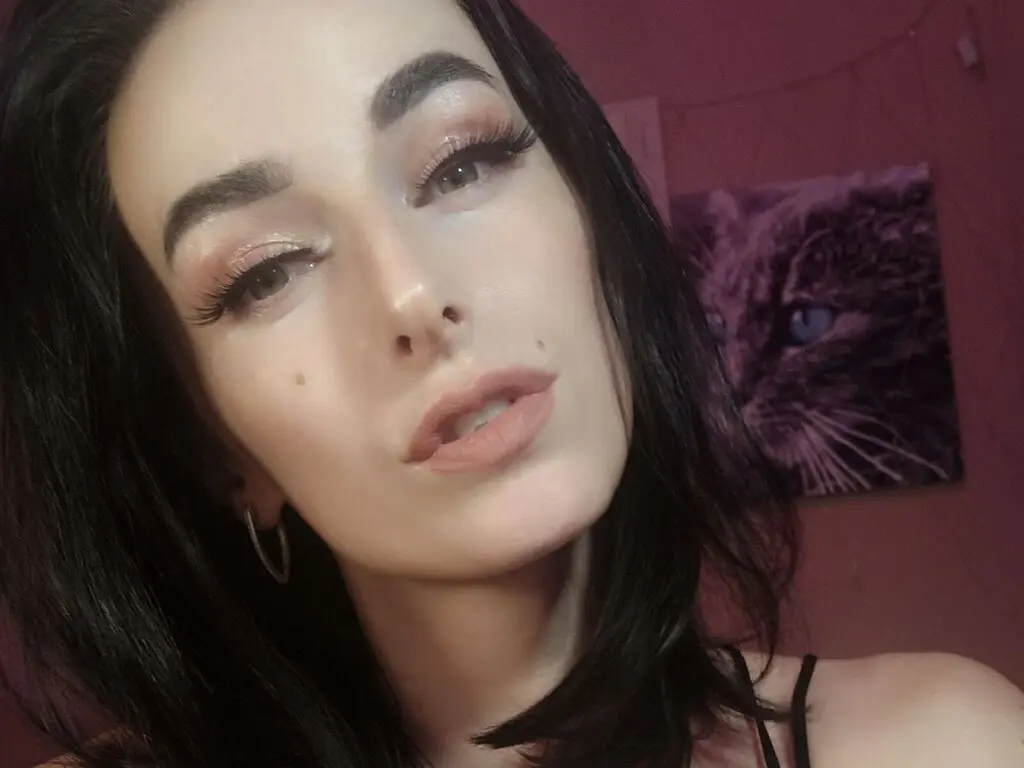 Live Sex Chat with EmilyFloor