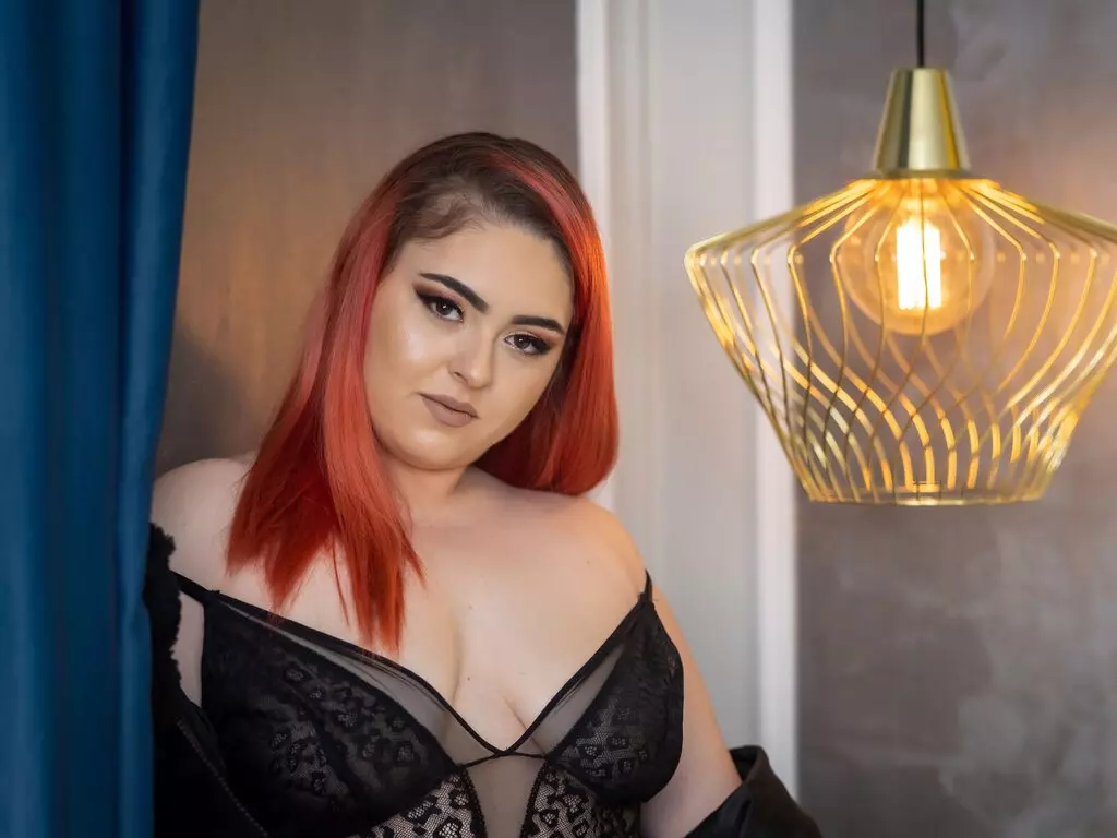 Live Sex Chat with EmilyZaria