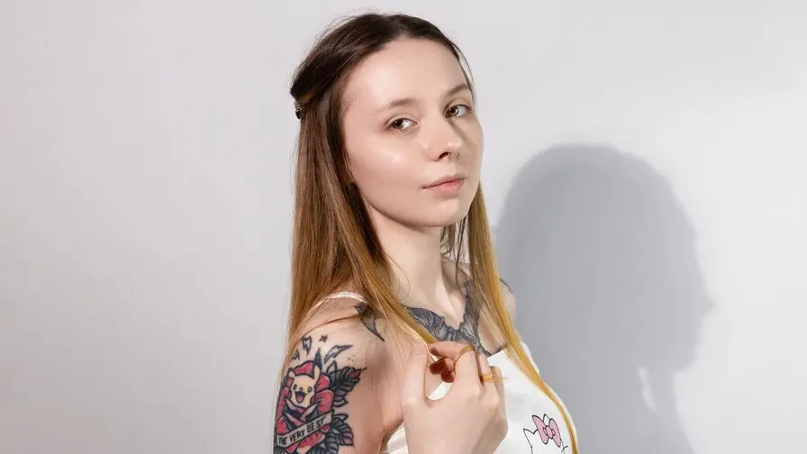 Live Sex Chat with EmmaKelsey
