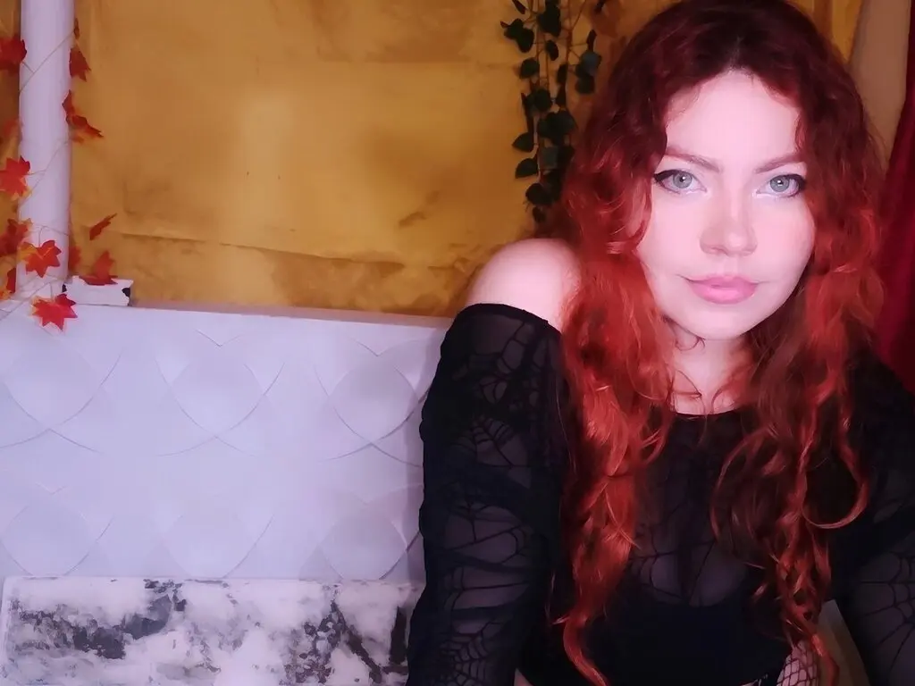 Live Sex Chat with EvieWolf