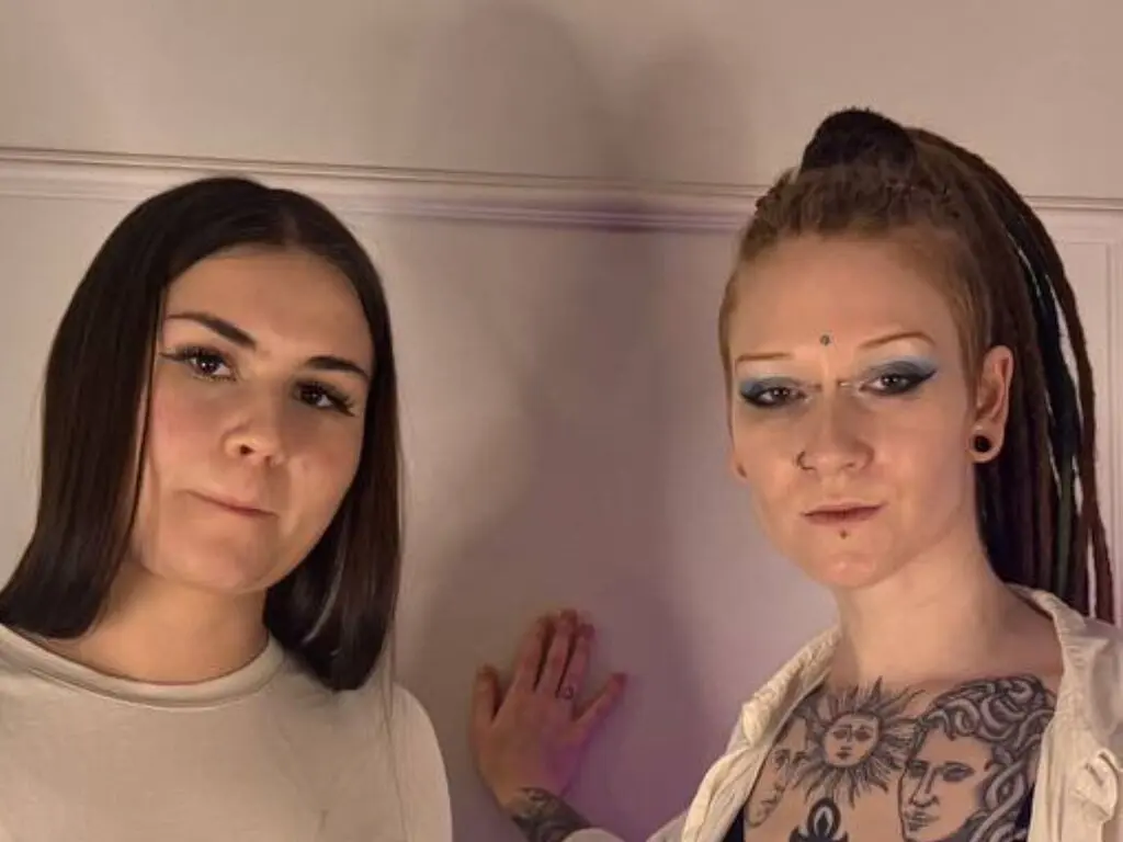 Live Sex Chat with FeliceAndElvera