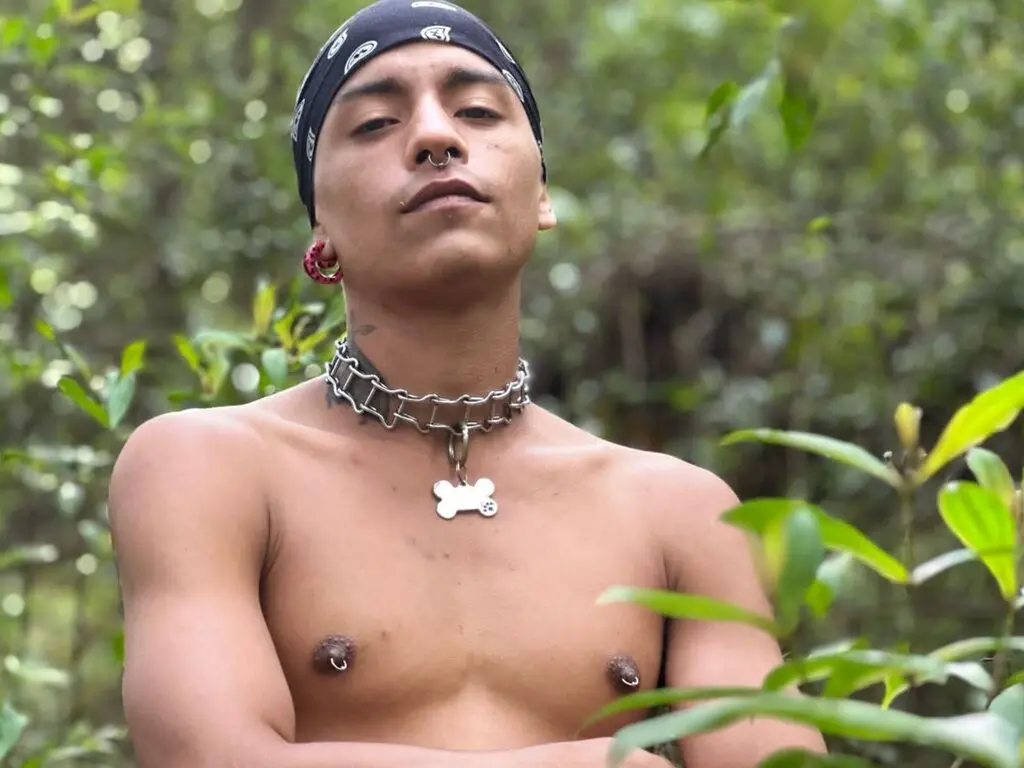 Live Sex Chat with JaydenRoux