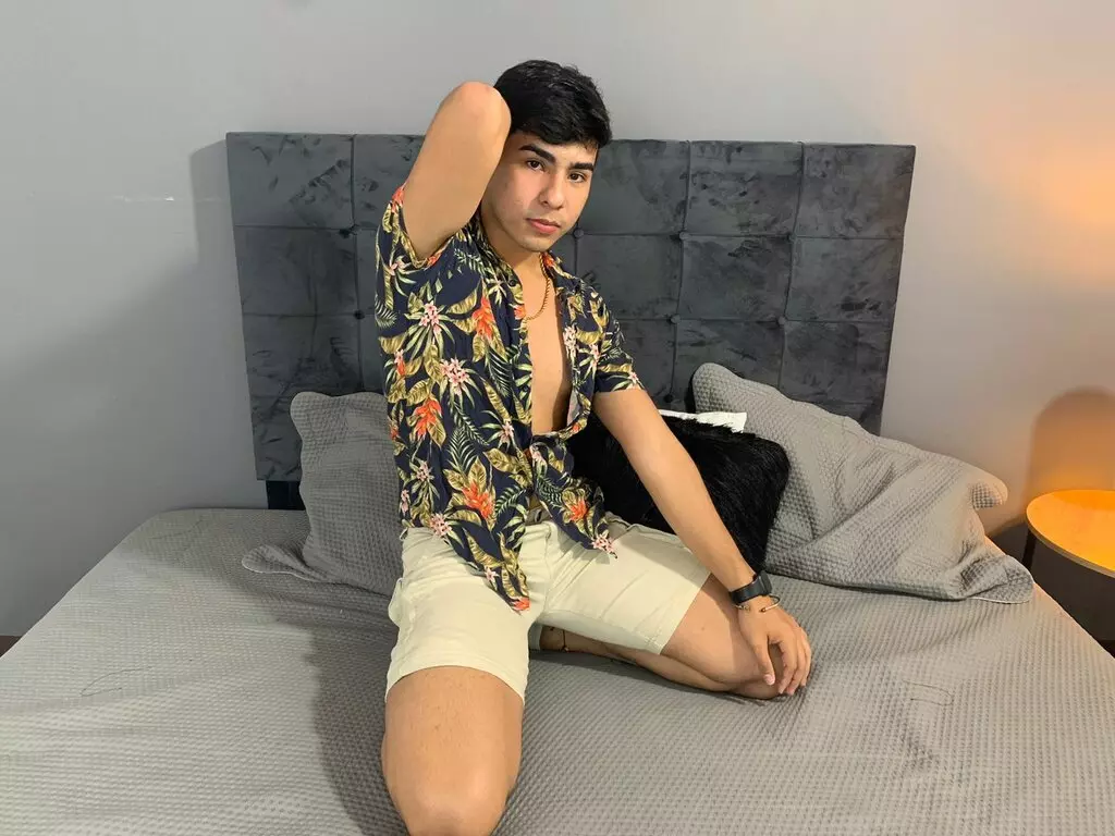 Live Sex Chat with JoseLujan