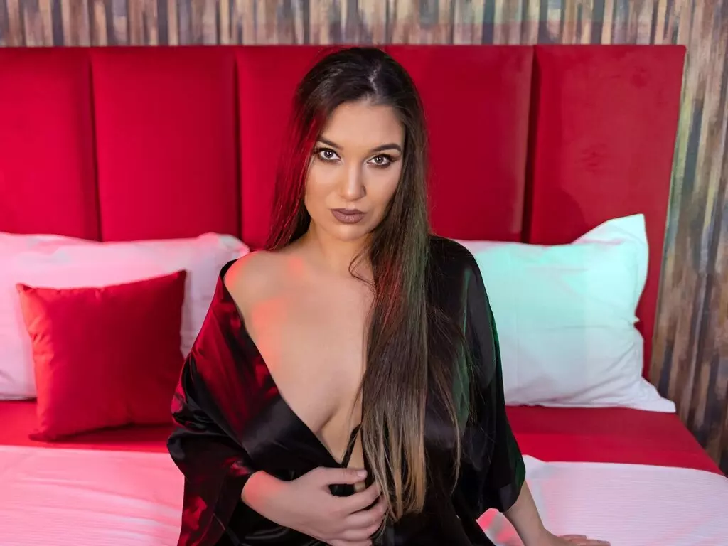 Live Sex Chat with JulieSilva