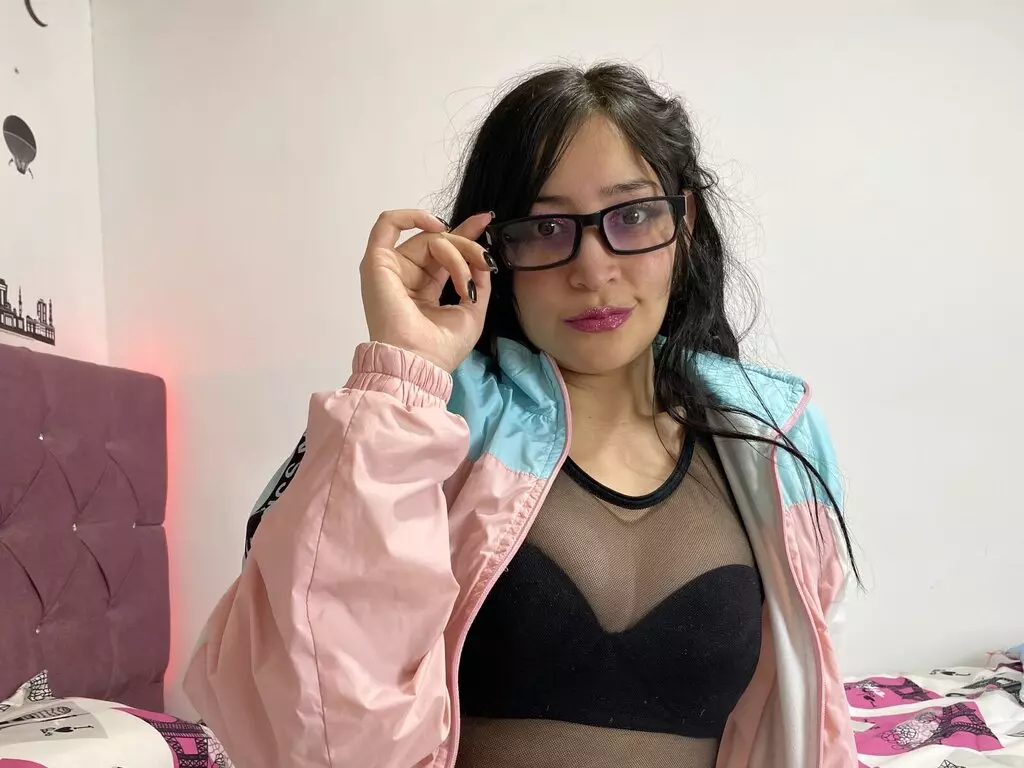 Live Sex Chat with KatiSnow