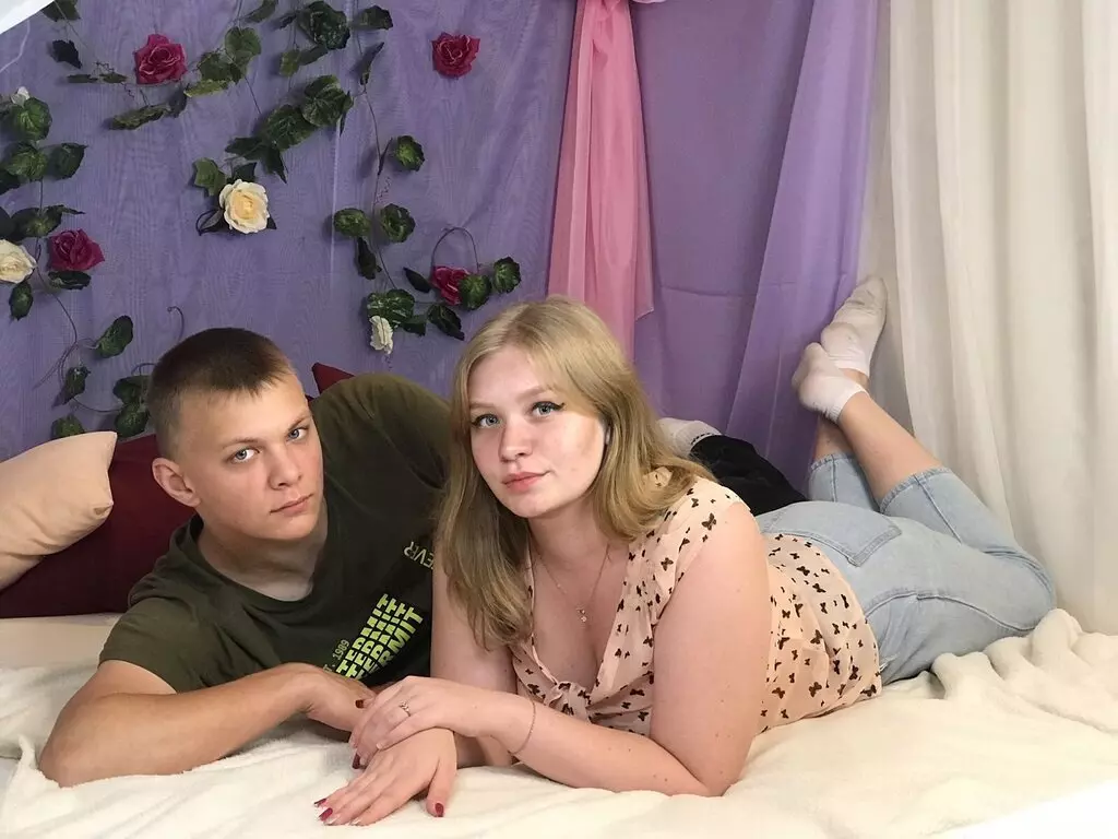 Live Sex Chat with KrisandKirill