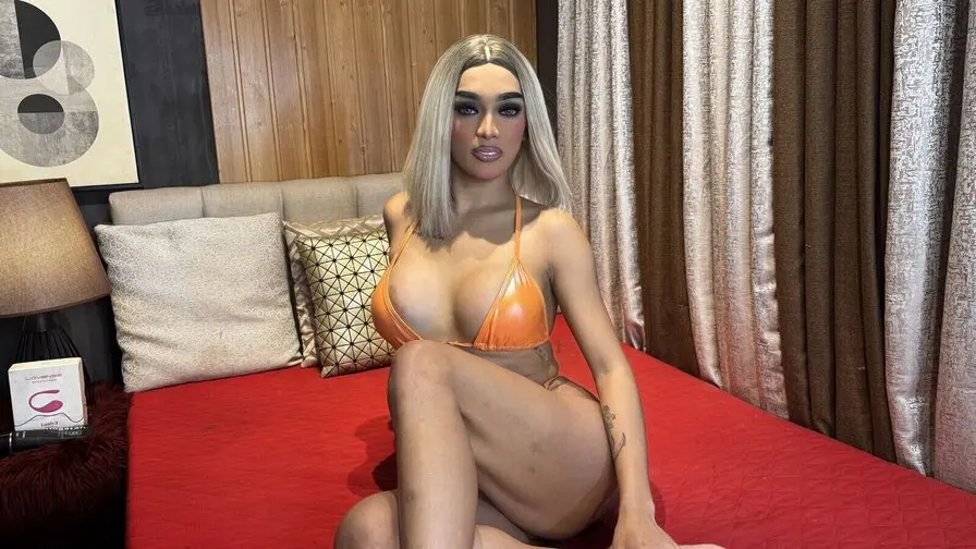 Live Sex Chat with LucyEva