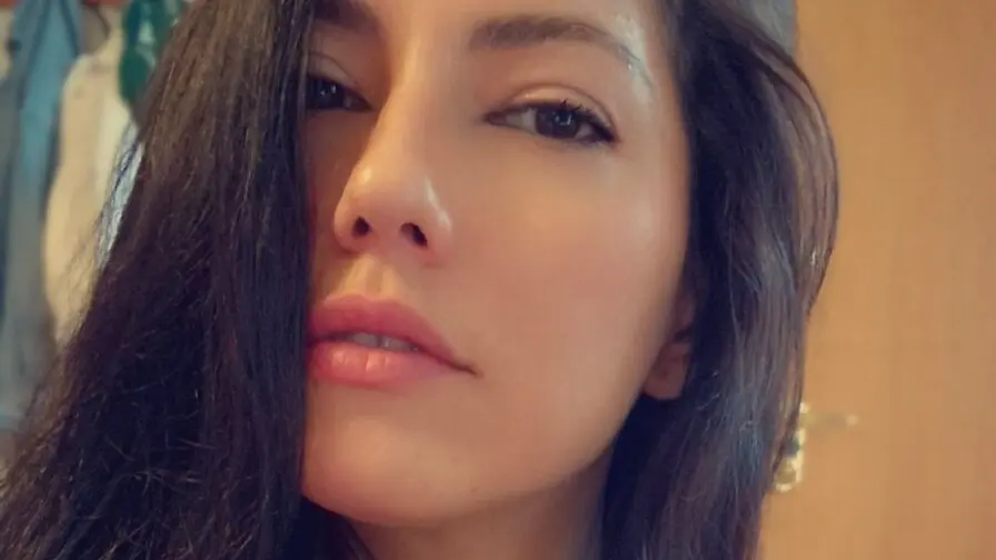 Live Sex Chat with LunaBelyang
