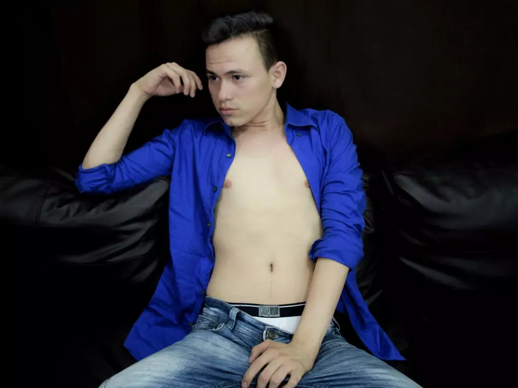 Live Sex Chat with lustfulTwink