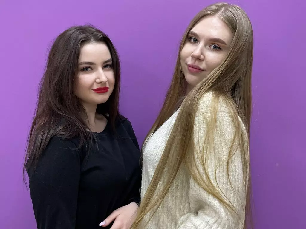 Live Sex Chat with MarcelinaAndAnn
