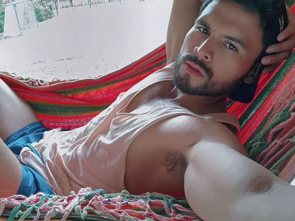 Live Sex Chat with MauricioTrejos