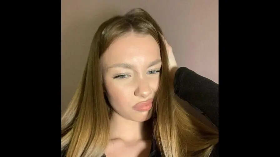 Live Sex Chat with MaybelleBucklew