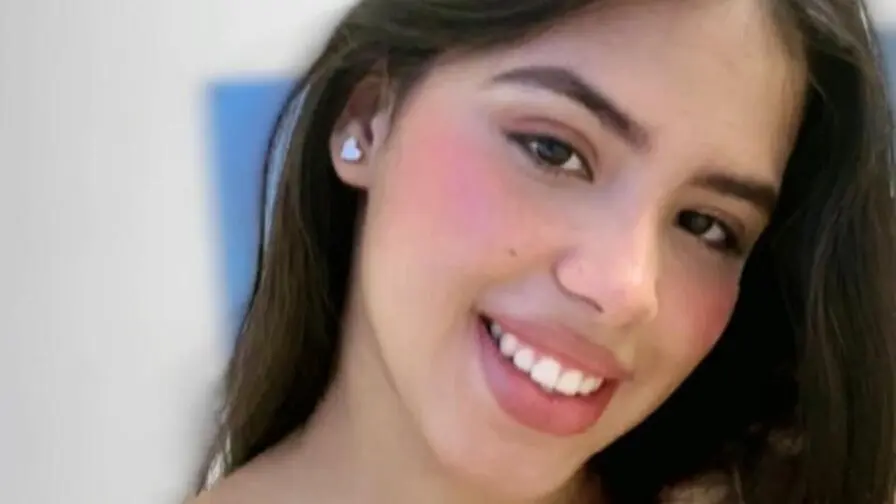 Live Sex Chat with MiaFoxyx