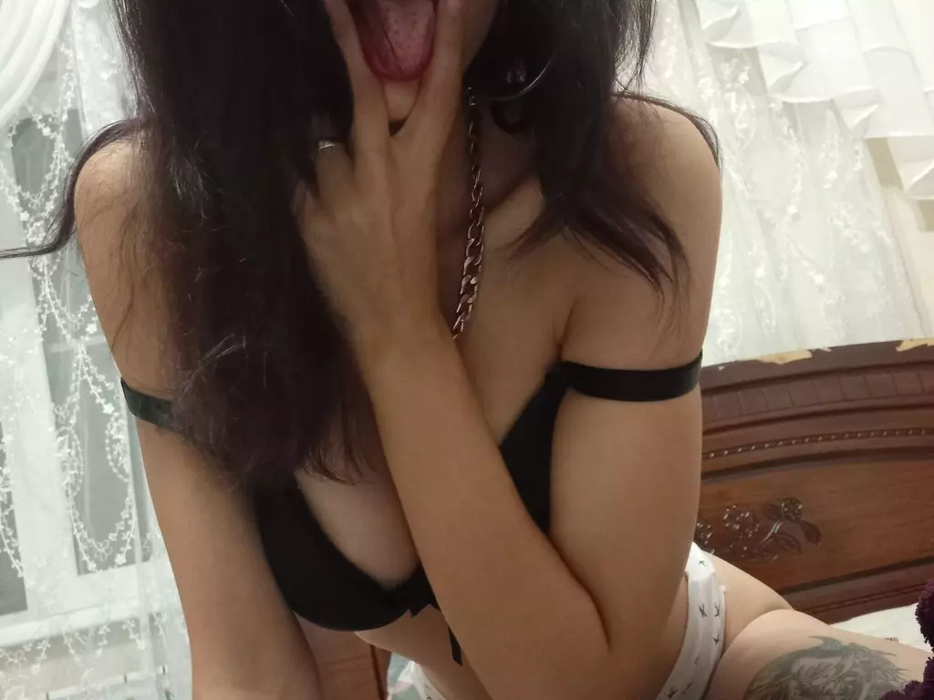 Live Sex Chat with MilanaGreye