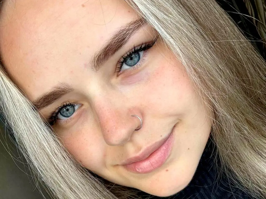 Live Sex Chat with MillaCrystal