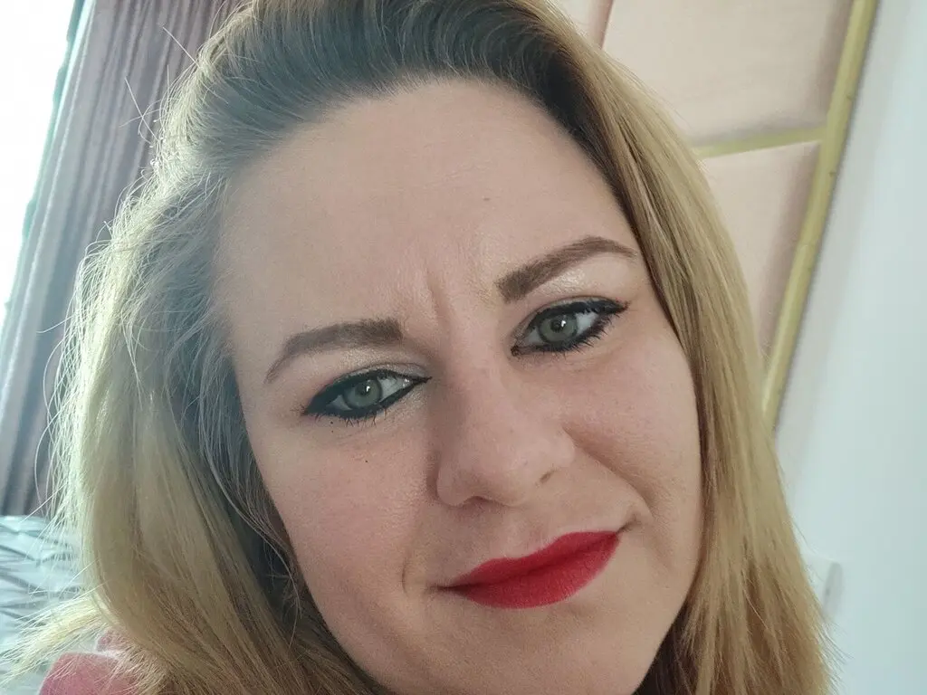 Live Sex Chat with Mirabela