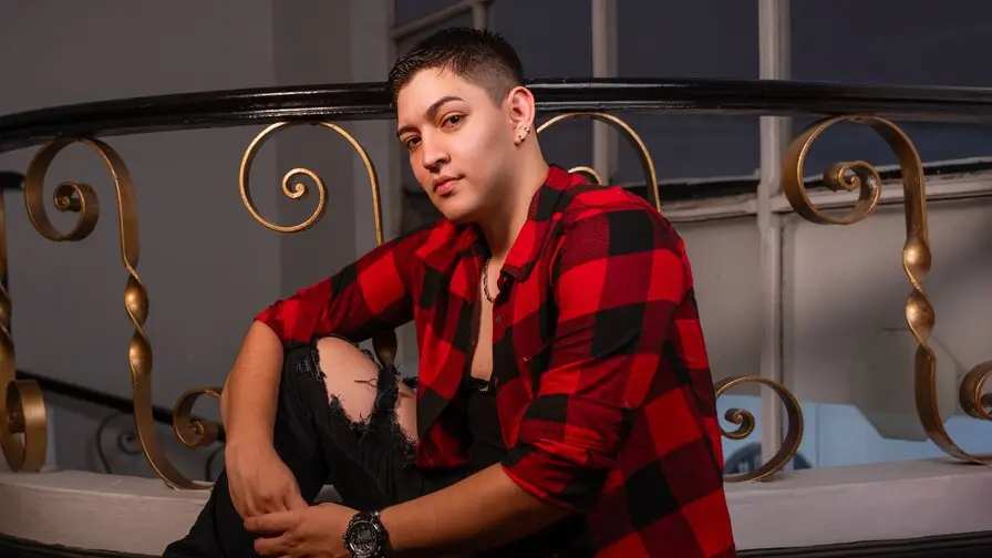 Live Sex Chat with NicoHoffman
