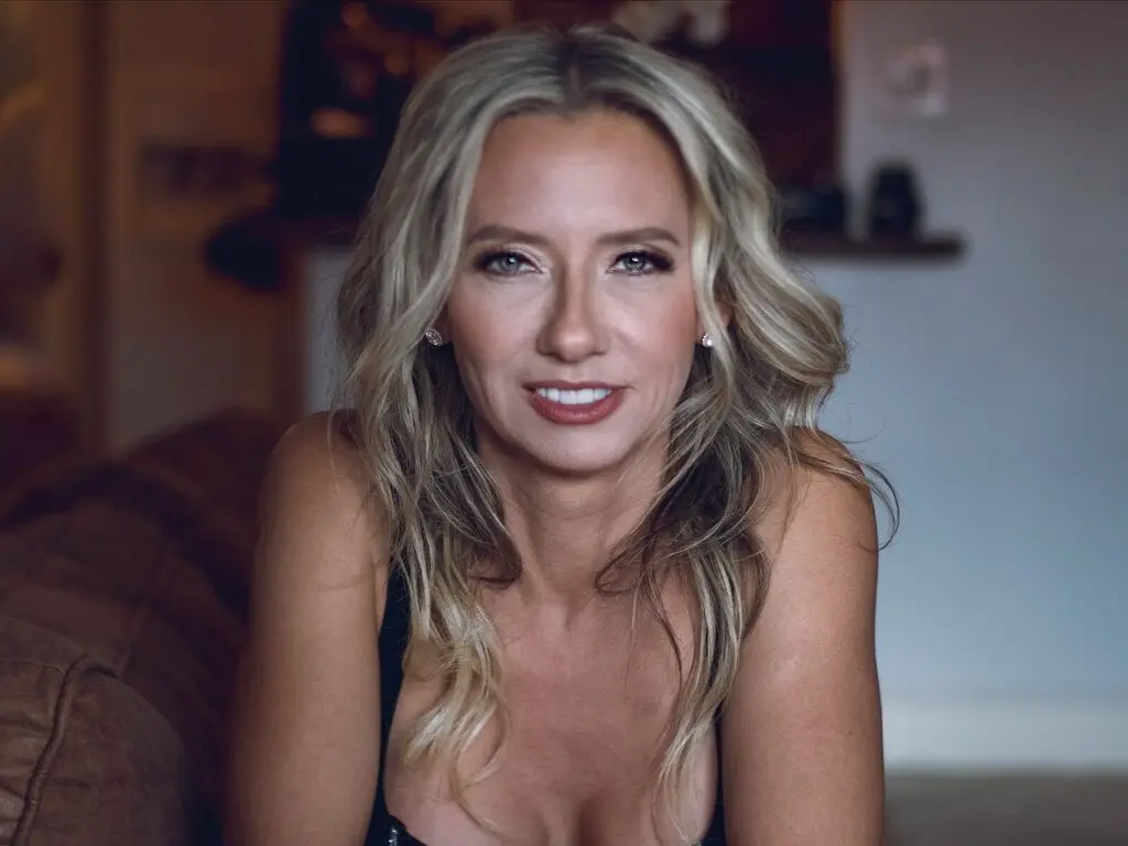 Live Sex Chat with NovaJoyce