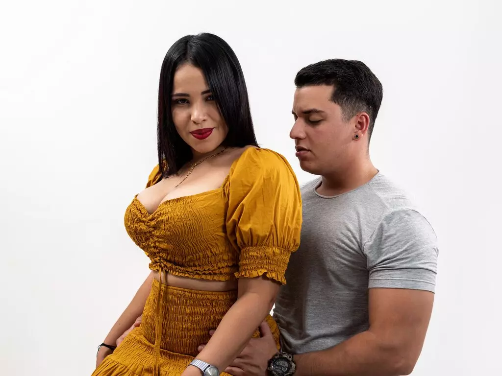 Live Sex Chat with PatrickandSophia