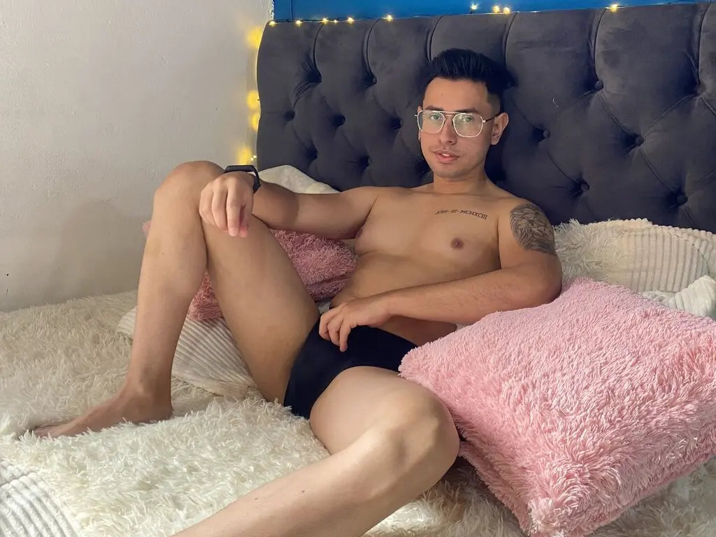 Live Sex Chat with PolRyder