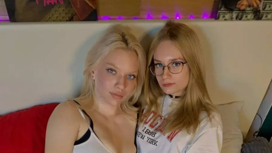 Live Sex Chat with PortiaAndEngel