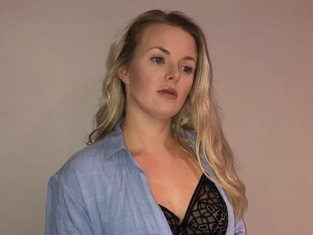Live Sex Chat with RachaelLou