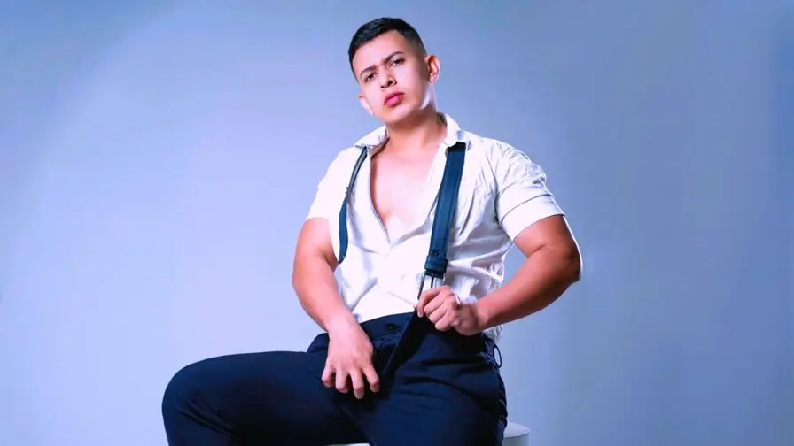 Live Sex Chat with RomanCross