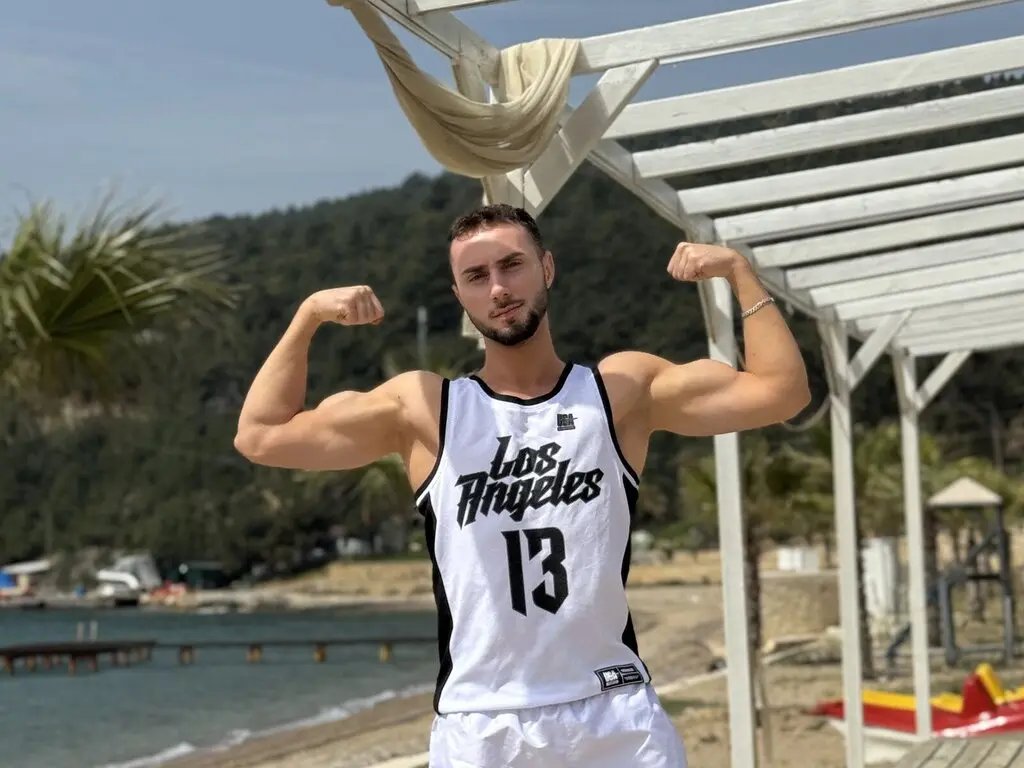 Live Sex Chat with RyanStorm