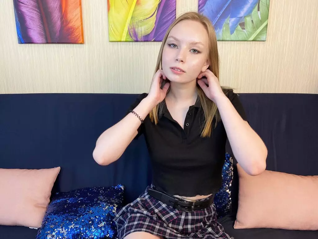 Live Sex Chat with SarahRobinson