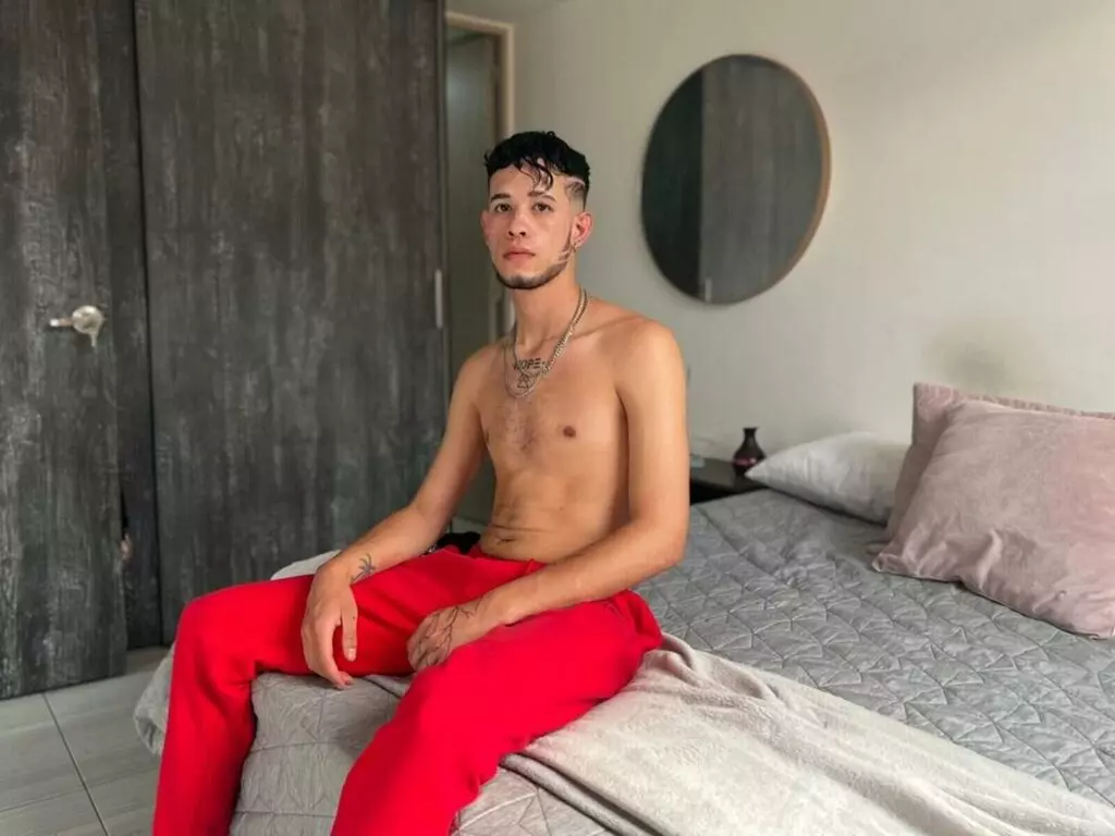 Live Sex Chat with SebastianWild