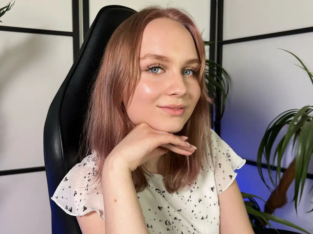 Live Sex Chat with SharonAndersson