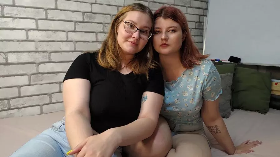 Live Sex Chat with SheilaAndJanet