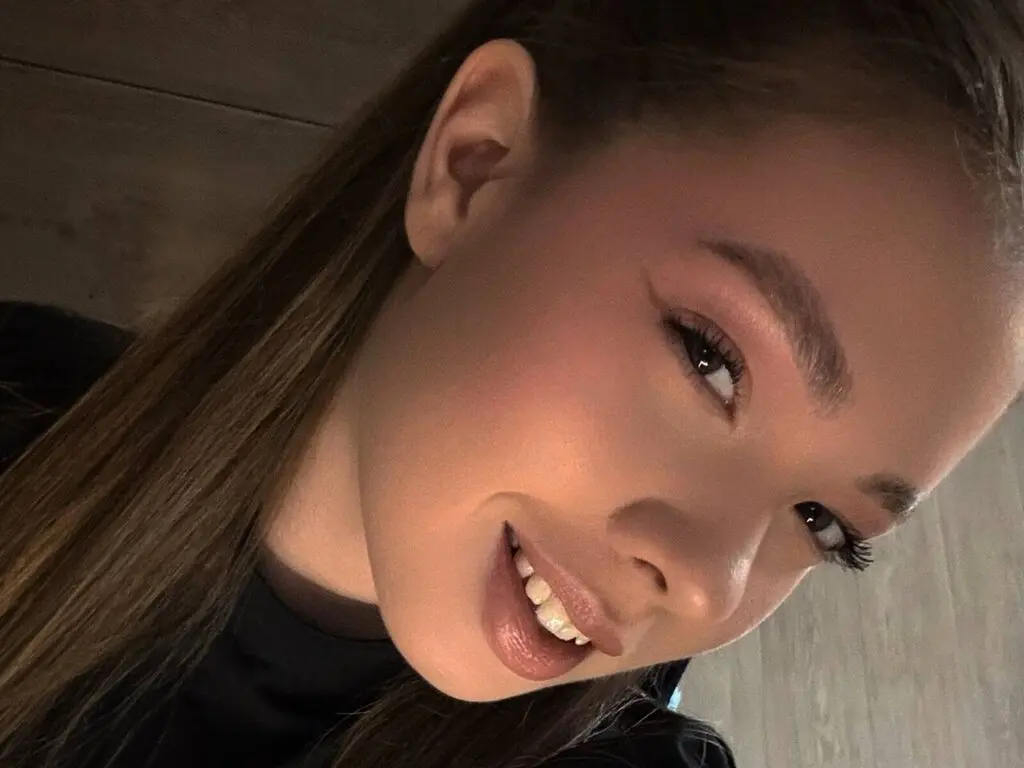 Live Sex Chat with TessaSun